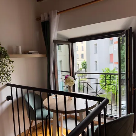 Apartment Sweet - Parcheggio Gratuito Privato Como